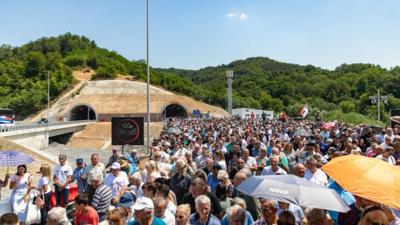 新华走笔丨在塞尔维亚感受中国“脉搏”