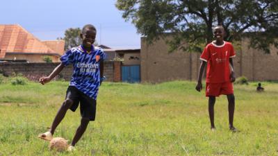 卢旺达新机场路改善民众生活