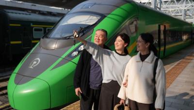 中老铁路发送旅客突破7000万人次