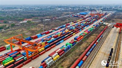 江西南昌：铁海联运助力“江西制造”扬帆出海