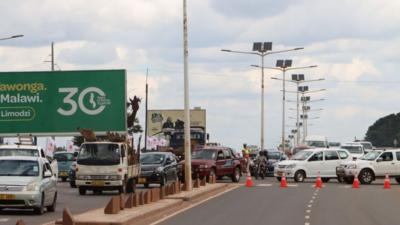 中国援建马拉维机场公路升级改造项目移交