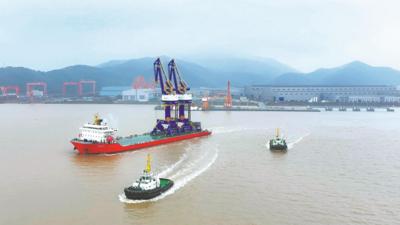 象山口岸首次实现大型装备直航出口