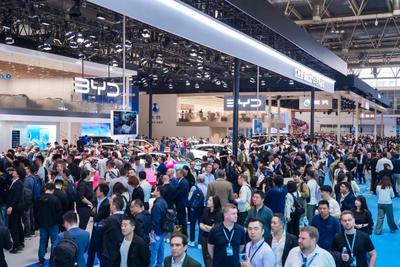 北京车展人气王：比亚迪整馆出圈  锁定全场流量C位