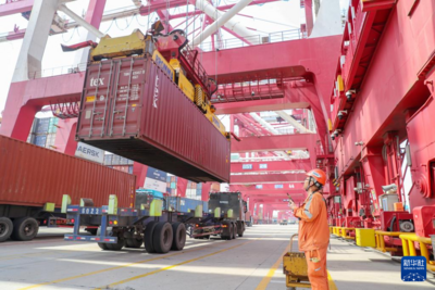 山东港口青岛港已开通11条非洲航线