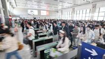 China's railway passenger trips surpass 100 mln during May Day holiday