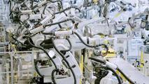Nearly 100 domestic welding robots deployed in E China's major auto plant
