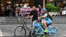 Pic story: inbound tourism planner shows foreign visitors real Shanghai