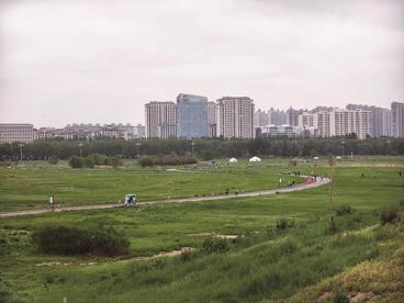 内蒙古包头市：精雕城中草原 擦亮绿色名片