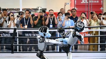 Technology&Life | Embodied AI takes center stage at World Intelligence Expo 2026