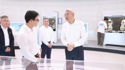 尹弘与外贸企业座谈交流并在广州、东莞走访调研企业