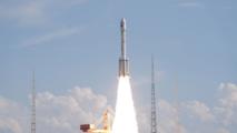 China launches new satellite group for commercial constellation