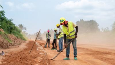 通讯｜“希望之路”带来好日子——中企承建刚果（金）公路项目见闻