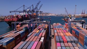 "The Chongqing Luohuang Port-Guangxi Beibu Gulf Port" Western Land-Sea New Corridor River-Rail-Sea intermodal transport train test operation commences
