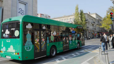 Feature: Chinese electric buses help drive Azerbaijan's green transport transition