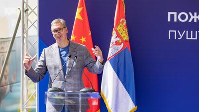 武契奇：中企承建快速路通车助推塞尔维亚经济发展