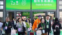 China's service trade posts steady expansion, as travel, transport lead export growth