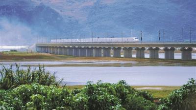 群山叠嶂铺通途 大道纵横启新程——红河州交通建设五年跨越纪实