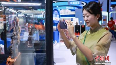 第七届辽洽会在沈阳开幕 海内外参展企业同比增15.4%