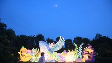 Mid-Autumn Festival lantern display lights up in Singapore