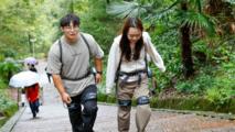 AmazingAnhui | Exoskeletons power new hiking experience in scenic areas in E China's Anhui