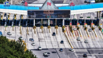 Cutting-edge tech powers smart National Day travel in China