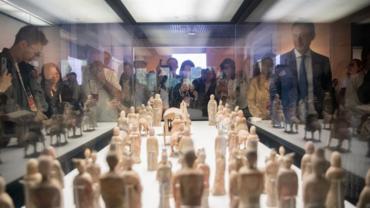 Global mayors explore revitalized historical attractions in China's Luoyang