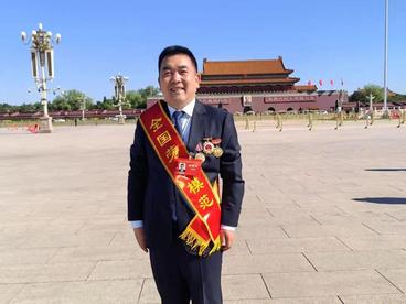 镍火淬初心 绿电向新程——记全国劳动模范、大国工匠柴国梁