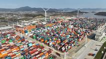 Annual container throughput of major east China port tops 40 mln TEUs