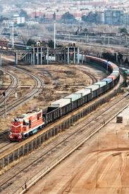 江苏连云港开出新年第一趟中欧班列