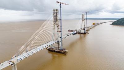 中企承建马来西亚沙捞越州鲁巴跨海大桥正式合龙