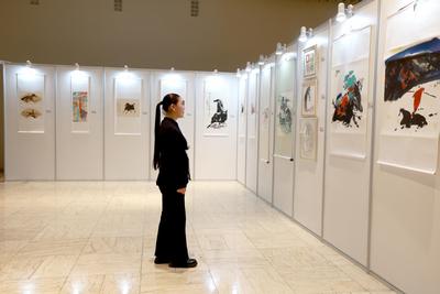 “马”主题中国画艺术展在比什凯克开幕