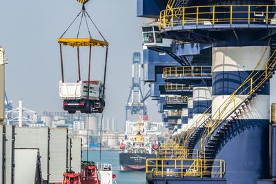 烟台港中非件杂货班轮航线发运量增长显著