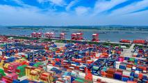 (China Economic Roundtable) China's economy starts new five-year plan with resilience, new growth drivers