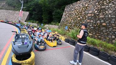 Feature: Bobsleigh thrills bring summer visitors to Beijing 2022 venues