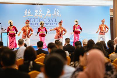 广西古代海上丝绸之路文物图片展在文莱举行