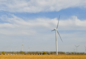 China's power use up 4.4 pct in Jan-Aug