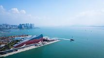 Shenzhen port records container throughput of over 30 million TEUs