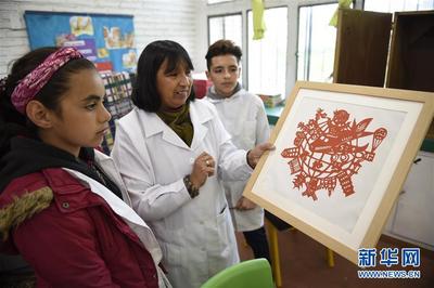 乌拉圭这所小学以“中国”命名 它与中国的不解之缘从2004年开始