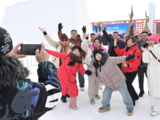 China Focus: In China's "ice city," ice harvest sets stage for winter tourism season