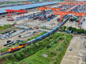 Interview: China-Europe rail routes promote development of Central Asia, says Kyrgyz expert